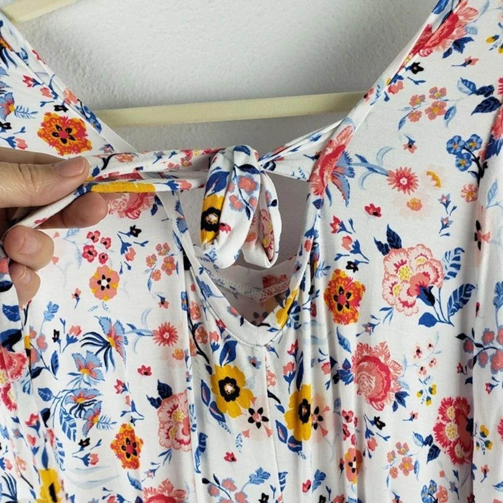Lane Bryant Women's Size‎ 14/16 Swing Tee Challis Wildflower Print Tie Back